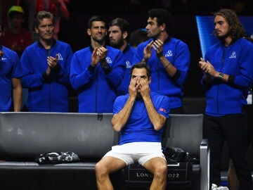 El adiós más emotivo de la mayor leyenda del tenis: así fue la despedida de Roger Federer  