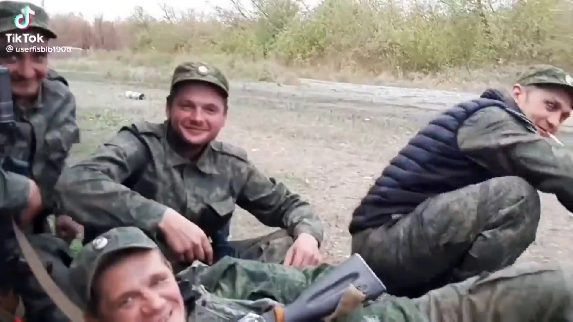 Rusos aspirantes a soldado borrachos se niegan a acatar &oacute;rdenes en los centros de reclutamiento
