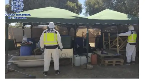 Desmantelamiento del primer laboratorio de cocaína español Desmantelamiento del primer laboratorio de cocaína español