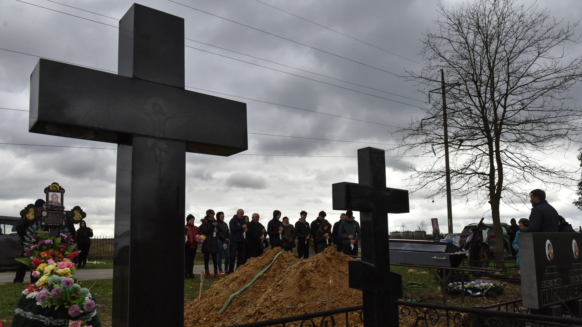Ceremonia fúnebre de un hombre supuestamente asesinado por soldados rusos en Bucha