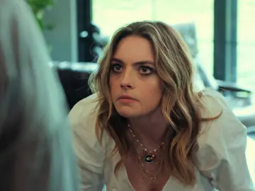 Derin, fuera de sí, ante las palabras de Onur: "Volkan sigue enamorado de Asya" Derin, fuera de sí, ante las palabras de Onur: "Volkan sigue enamorado de Asya"