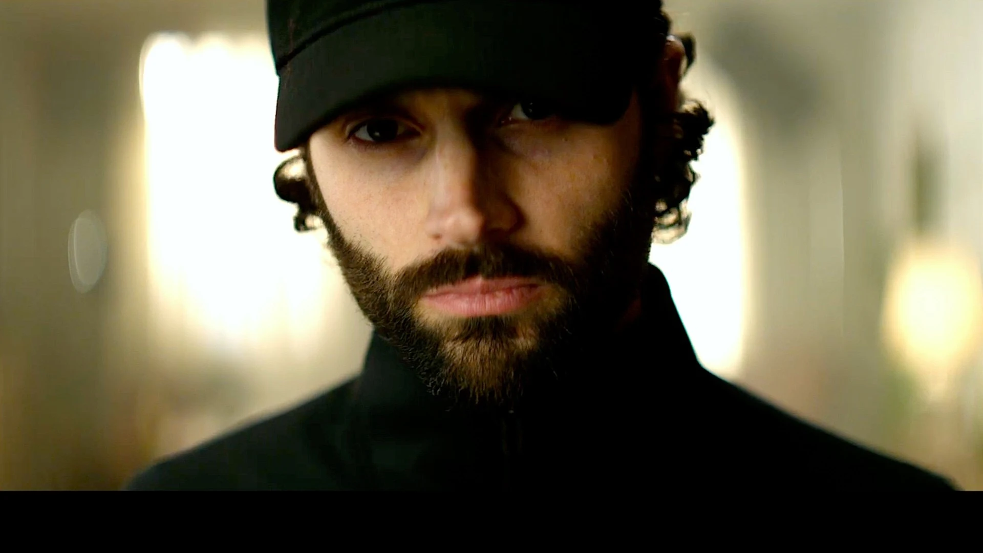 Penn Badgley como Joe Goldberg en la temporada 4 de 'You' Penn Badgley como Joe Goldberg en la temporada 4 de 'You'