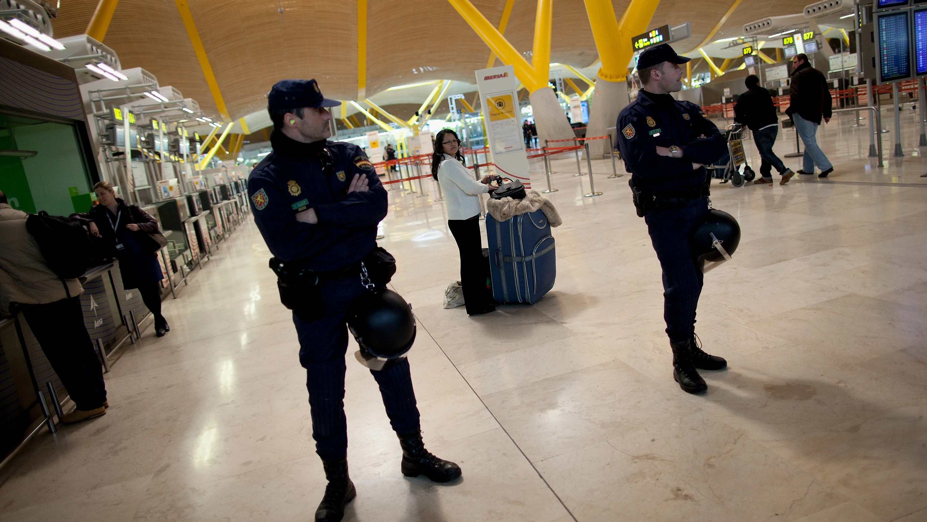 Agentes de Policía en Barajas Agentes de Policía en Barajas