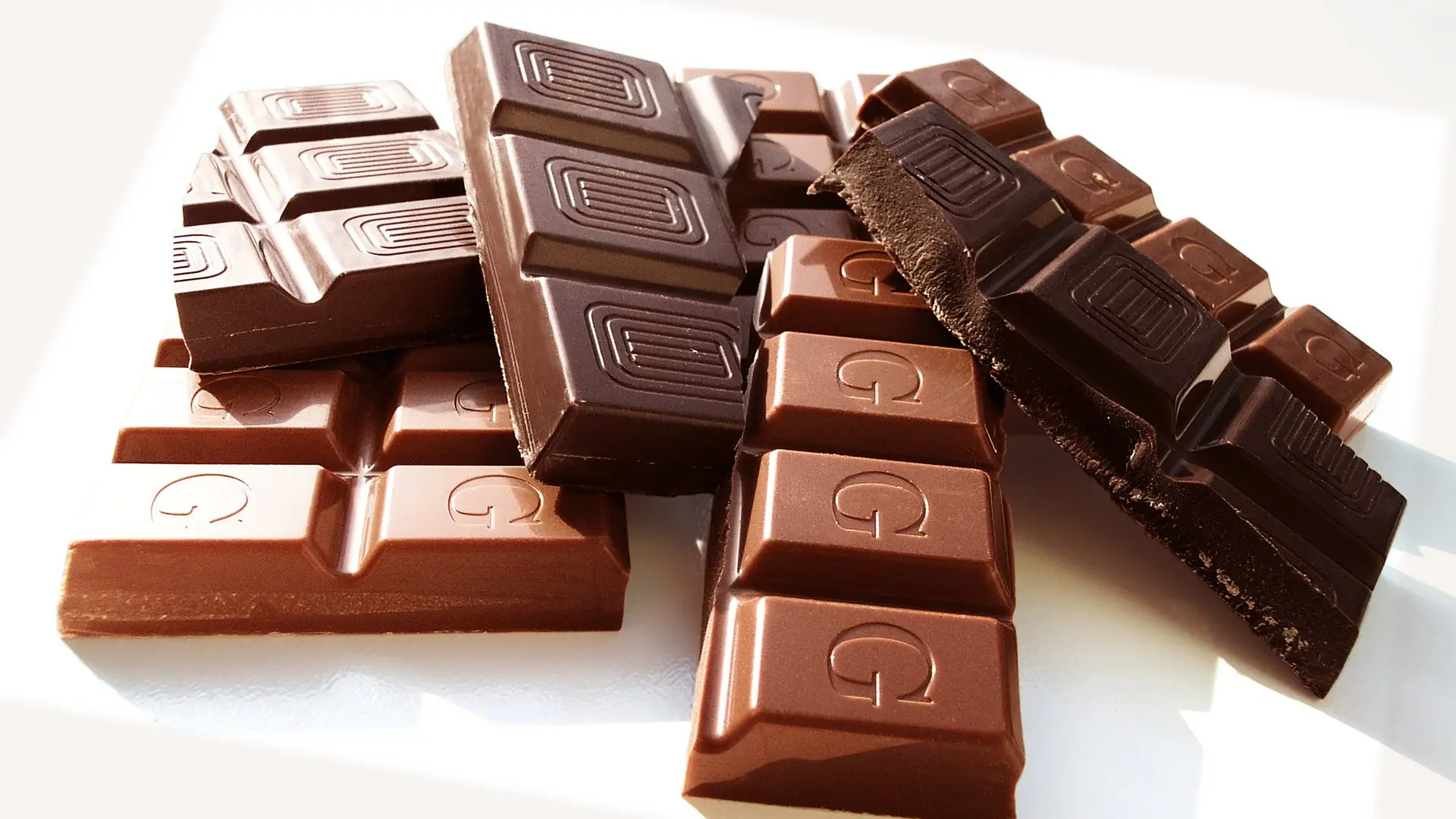 Varias tabletas de chocolate Varias tabletas de chocolate
