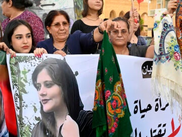 Imagen de una manifestación en Beirut (Líbano) en protesta por la muerte de Mahsa Amini