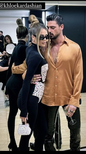 Khloé Kardashian y Michelle Morrone