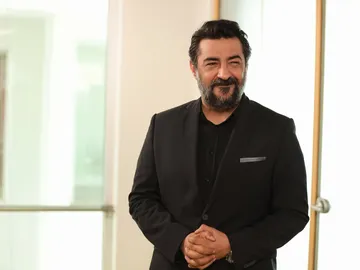 En el último capítulo de ‘Hermanos’: Tolga recibe su merecido mientras el gran secreto de Akif está a punto de salir a la luz En el último capítulo de ‘Hermanos’: Tolga recibe su merecido mientras el gran secreto de Akif está a punto de salir a la luz