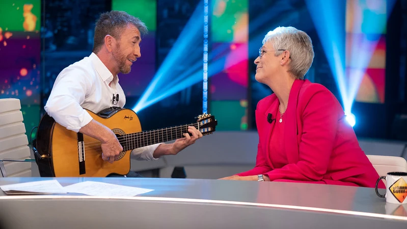 Jamie Lee Curtis se enamora de la guitarra española de Pablo Motos