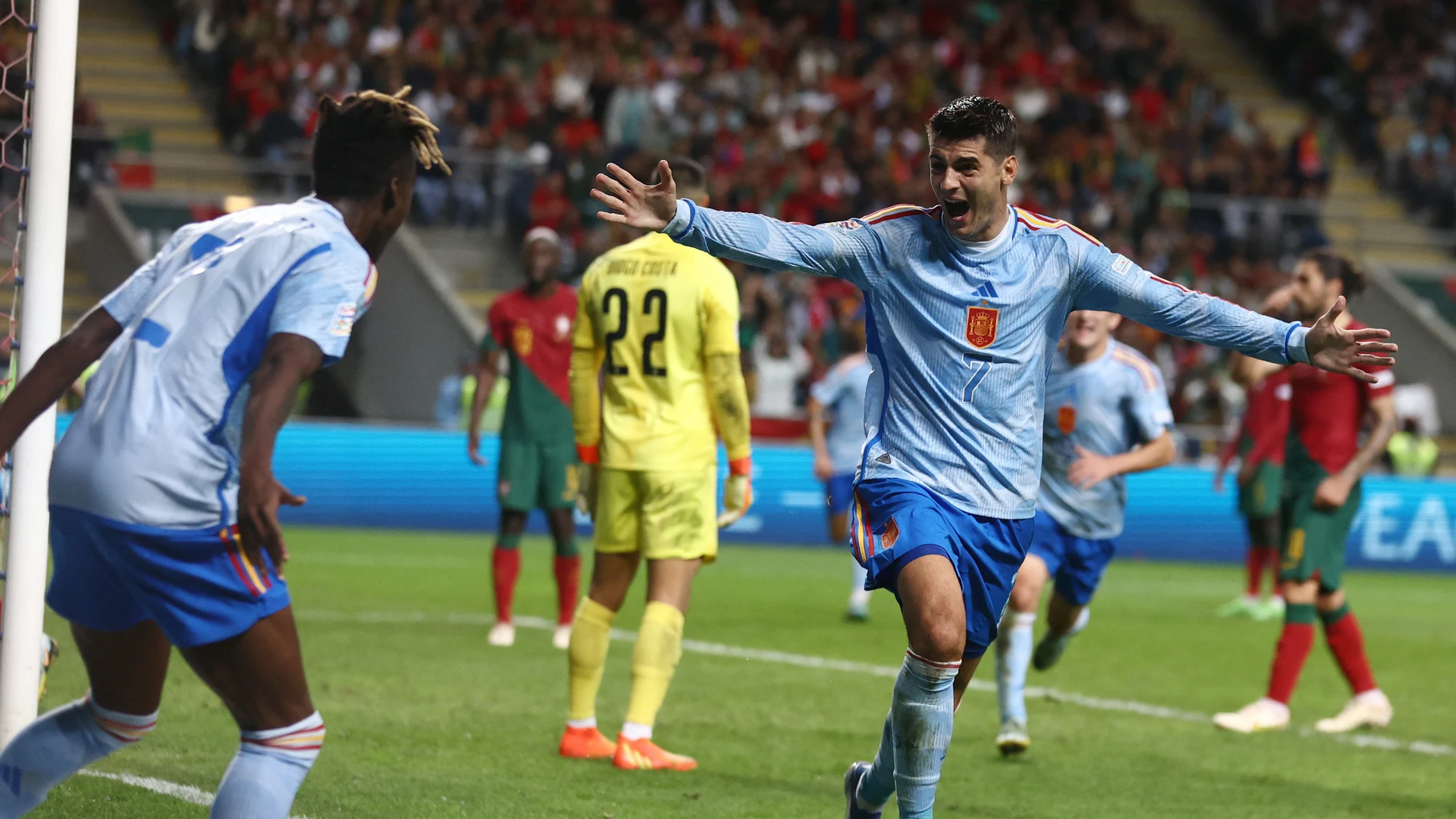 Morata y Nico Williams celebran el gol de España ante Portugal