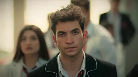 ¡Doruk y los Eren se vengan de Tolga por lo que les hizo a Asiye y a Aybike! ¡Doruk y los Eren se vengan de Tolga por lo que les hizo a Asiye y a Aybike!