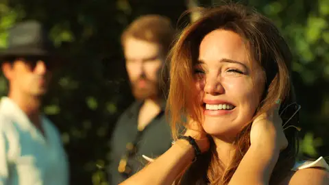 Züleyha, desesperada, explota contra Fikret: “¡Déjalo ya! ¡Basta!" Züleyha, desesperada, explota contra Fikret: “¡Déjalo ya! ¡Basta!"