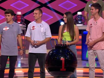 El di&aacute;logo de besugos entre Juanra Bonet y los &lsquo;On The Left&rsquo;&hellip; &iexcl;en ingl&eacute;s!