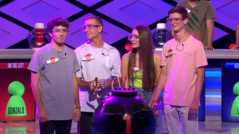 ¡La primera en la frente! Los ‘On The Left’ se estrena de la peor manera posible en ‘¡Boom!’ ¡La primera en la frente! Los ‘On The Left’ se estrena de la peor manera posible en ‘¡Boom!’