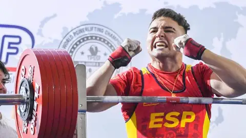 Antonio Pérez tras conseguir el récord Antonio Pérez tras conseguir el récord