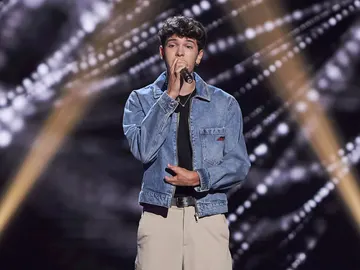 La enorme evolución de Javier Crespo al regresar a ‘La Voz’ cantando ‘Manos de tijera’ La enorme evolución de Javier Crespo al regresar a ‘La Voz’ cantando ‘Manos de tijera’