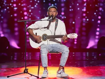 Jonatan Santiago enamora versionando el ‘Hymne à l’amour’ de Édith Piaf en ‘La Voz’ Jonatan Santiago enamora versionando el ‘Hymne à l’amour’ de Édith Piaf en ‘La Voz’