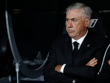 Carlo Ancelotti, en el banquillo del Santiago Bernabéu