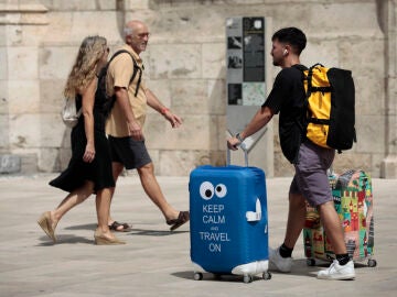 8,8 millones de turistas visitaron España en agosto, acumulando 15 meses de subidas