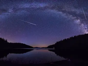 Perseidas 2022 con luna llena Perseidas 2022 con luna llena