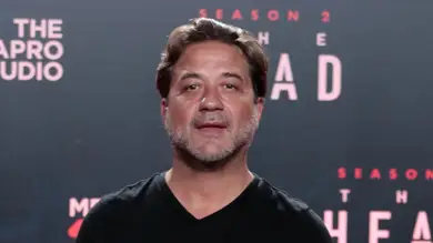 Enrique Arce, abrazado a Kate Winslet y cantando con Marion Cotillard: El actor de 'La casa de papel' conquista Hollywood Enrique Arce, abrazado a Kate Winslet y cantando con Marion Cotillard: El actor de 'La casa de papel' conquista Hollywood