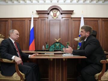 Líder checheno, Ramzán Kadírov, con Putin