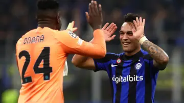 Inter de Milán - Barcelona: Lautaro Martinez celebra el gol con Andre Onana Inter de Milán - Barcelona: Lautaro Martinez celebra el gol con Andre Onana