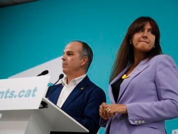 El secretario general de JxCat Jordi Turull (i) y la presidenta Laura Borràs (d)
