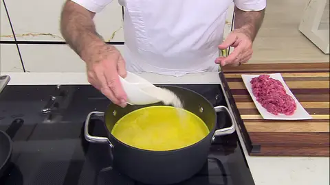 Tritura y añade la tapioca Tritura y añade la tapioca