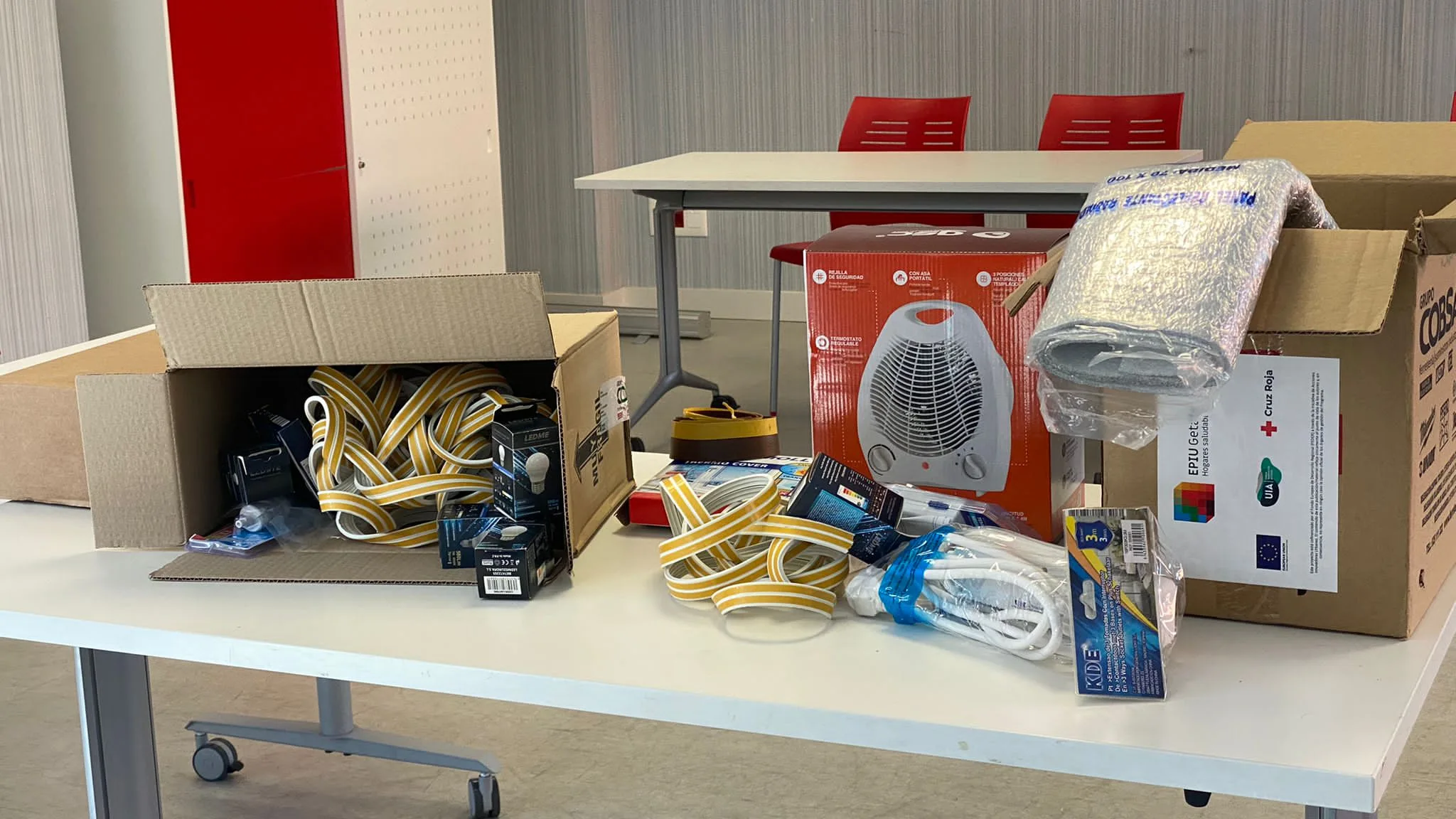 Kit de ahorro energ&eacute;tico repartido en Getafe