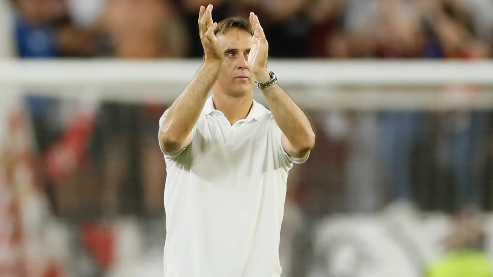 Julen Lopetegui despidi&eacute;ndose de la afici&oacute;n del Sevilla tras su destituci&oacute;n