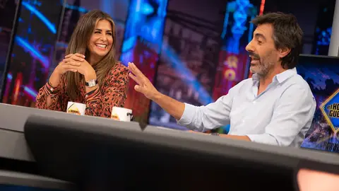 La "traición" de Nuria Roca a Juan del Val en el aniversario de su boda: la fotografía de la polémica La "traición" de Nuria Roca a Juan del Val en el aniversario de su boda: la fotografía de la polémica