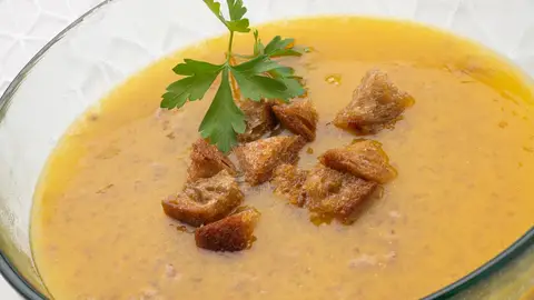 Sopa de calabaza, picadillo y tapioca, la receta de Arguiñano para "ser felices y fuertes" Sopa de calabaza, picadillo y tapioca, la receta de Arguiñano para "ser felices y fuertes"