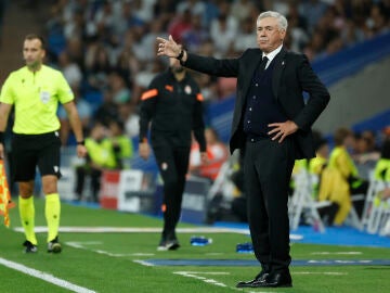 Carlos Ancelotti, durante el partido de Liga de Campeones ante el Shakhtar Donetsk