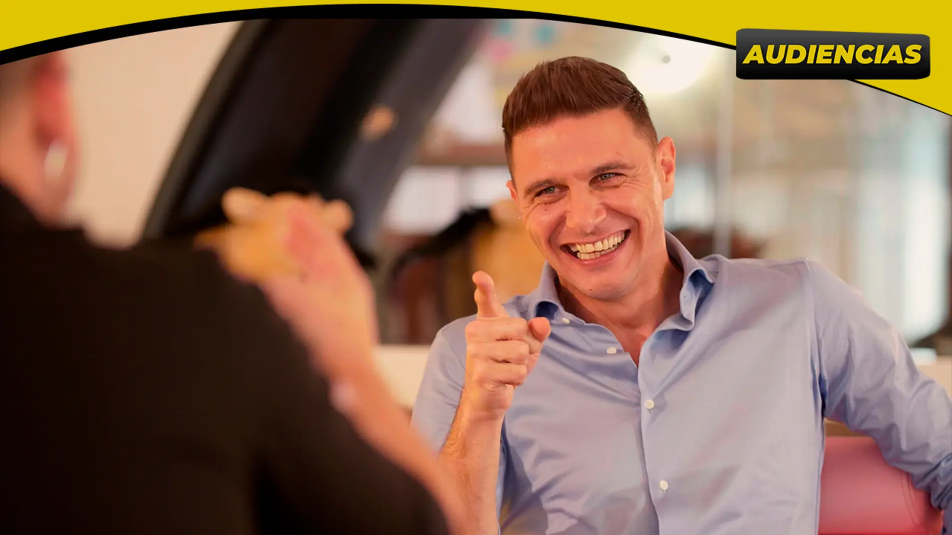 Antena 3 arrasa con 'Joaquín, el novato', mejor estreno de entretenimiento de la TV en 10 años (29,5%) Antena 3 arrasa con 'Joaquín, el novato', mejor estreno de entretenimiento de la TV en 10 años (29,5%)