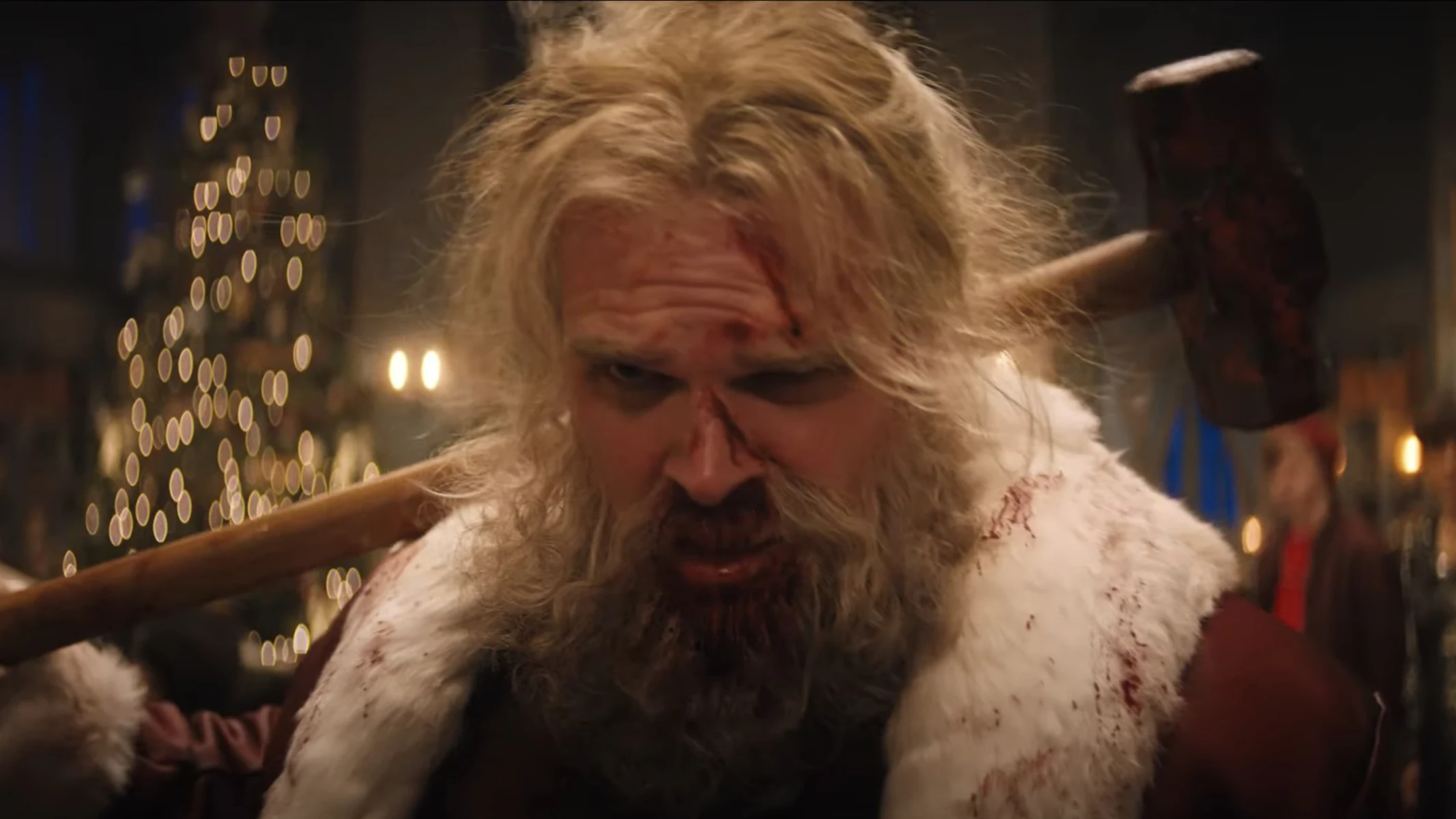 David Harbour como Papá Noel en 'Noche de paz' David Harbour como Papá Noel en 'Noche de paz'