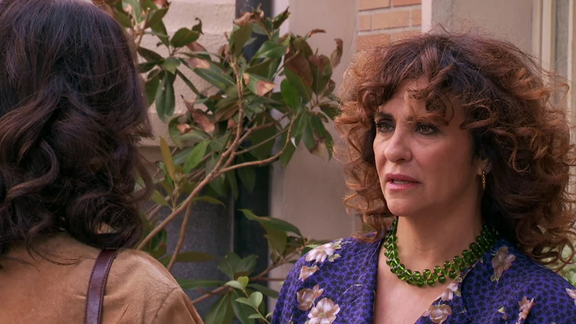 En el próximo capítulo de ‘Amar es para siempre’: Nieves vuelve a sacar las garras por Andrea al enfrentarse a Cristina En el próximo capítulo de ‘Amar es para siempre’: Nieves vuelve a sacar las garras por Andrea al enfrentarse a Cristina