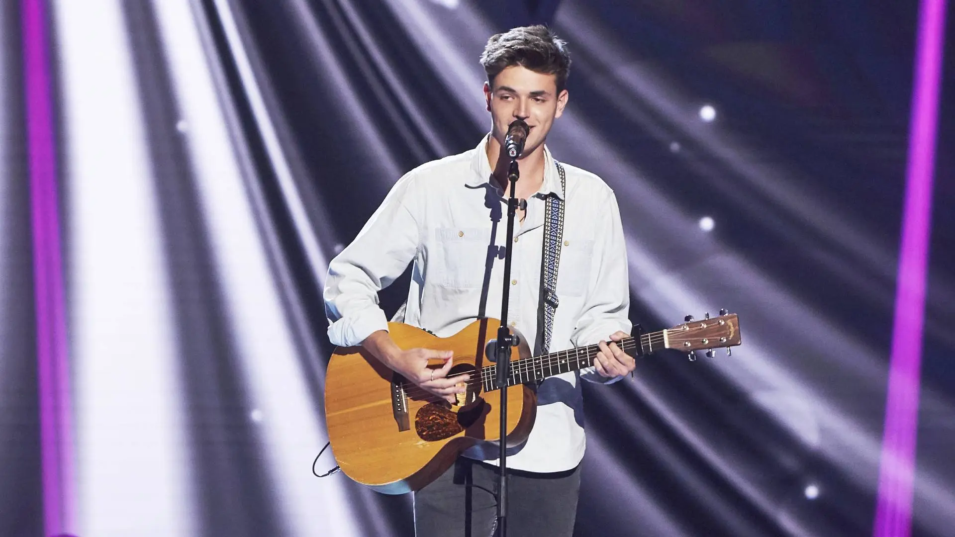 Félis Arriezu sorprende con una bella interpretación versionando a Sam Smith en ‘La Voz’ 