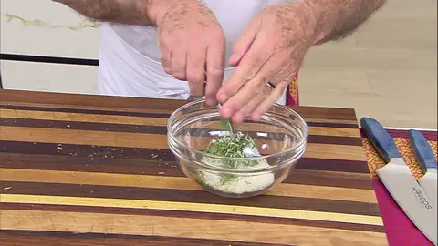 Agrega la manteca de cerdo Agrega la manteca de cerdo