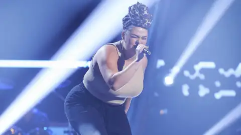 Ana Vas revoluciona al ritmo de ‘Highwall to hell’ de ACDC en ‘La Voz’ Ana Vas revoluciona al ritmo de ‘Highwall to hell’ de ACDC en ‘La Voz’