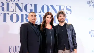 El director Oriol Paulo y los actores Bárbara Lennie y Eduard Fernández 