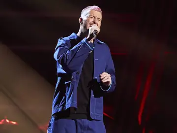 Javier Simón revoluciona con su versión de ‘Overjoyed’ de Stevie Wonder en ‘La Voz’ Javier Simón revoluciona con su versión de ‘Overjoyed’ de Stevie Wonder en ‘La Voz’