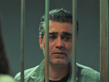 ¡Volkan entra en prisión mientras Derin es ingresada en una clínica psiquiátrica!
