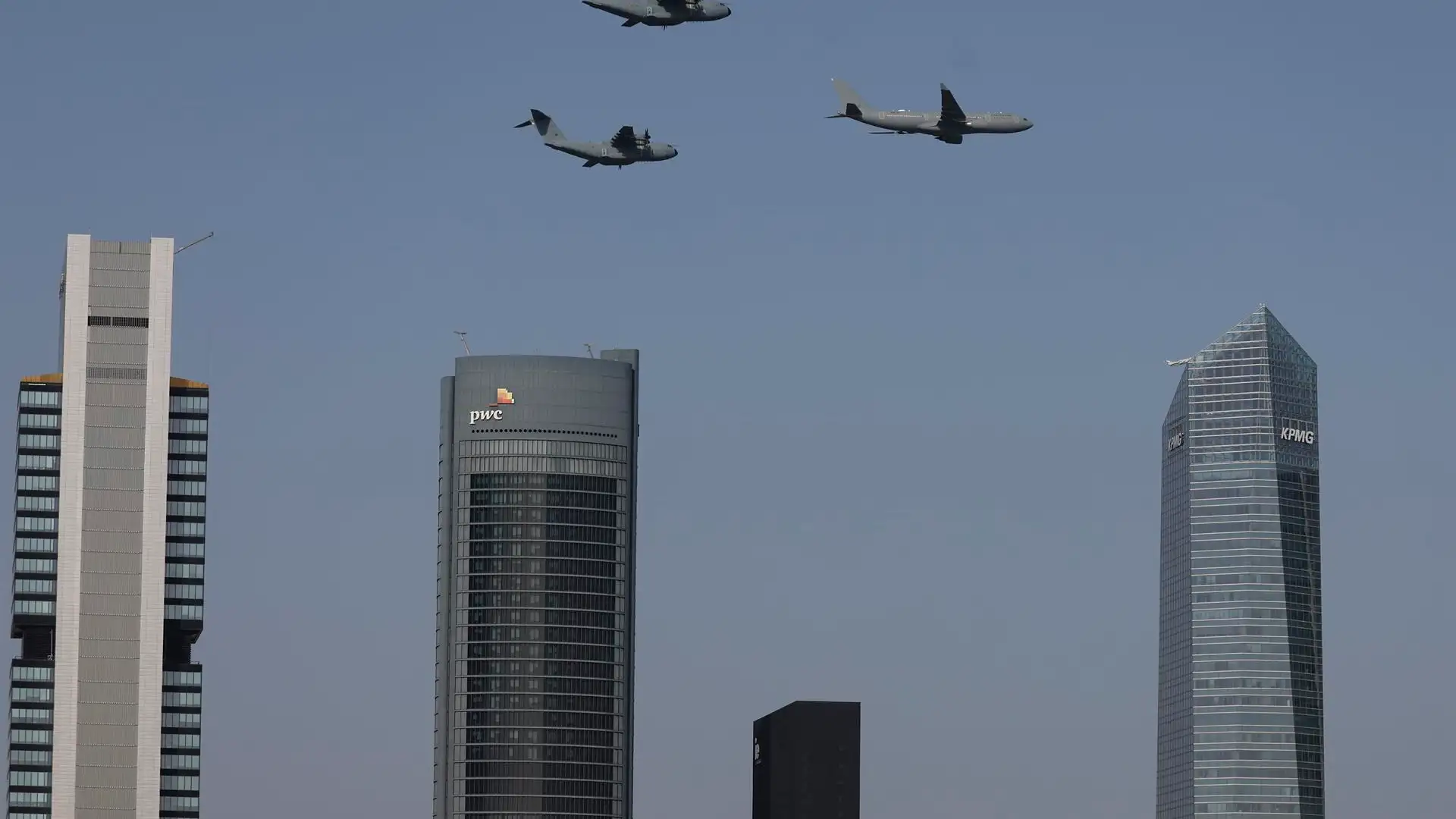 Varios aviones ensayan por el Día de la Hispanidad Varios aviones ensayan por el Día de la Hispanidad