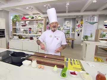 Arguiñano, sobre las posibilidades del bacalao seco: "¡Qué juego da!" Arguiñano, sobre las posibilidades del bacalao seco: "¡Qué juego da!"