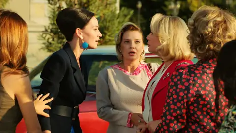 En el próximo capítulo de 'Tierra Amarga': Betül se enfrenta a Sermin al descubrir que se ha comprado un coche En el próximo capítulo de 'Tierra Amarga': Betül se enfrenta a Sermin al descubrir que se ha comprado un coche