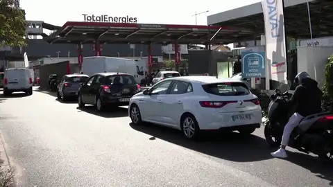 Colas en gasolineras en Francia Francia