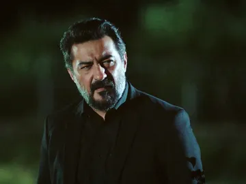 Akif descubre que Erhan es la persona que le estuvo chantajeando con el vídeo: “Tenía que pararte los pies" Akif descubre que Erhan es la persona que le estuvo chantajeando con el vídeo: “Tenía que pararte los pies"