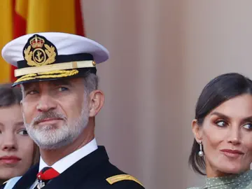 Los reyes Felipe y Letizia junto a la infanta Sofía Los reyes Felipe y Letizia junto a la infanta Sofía