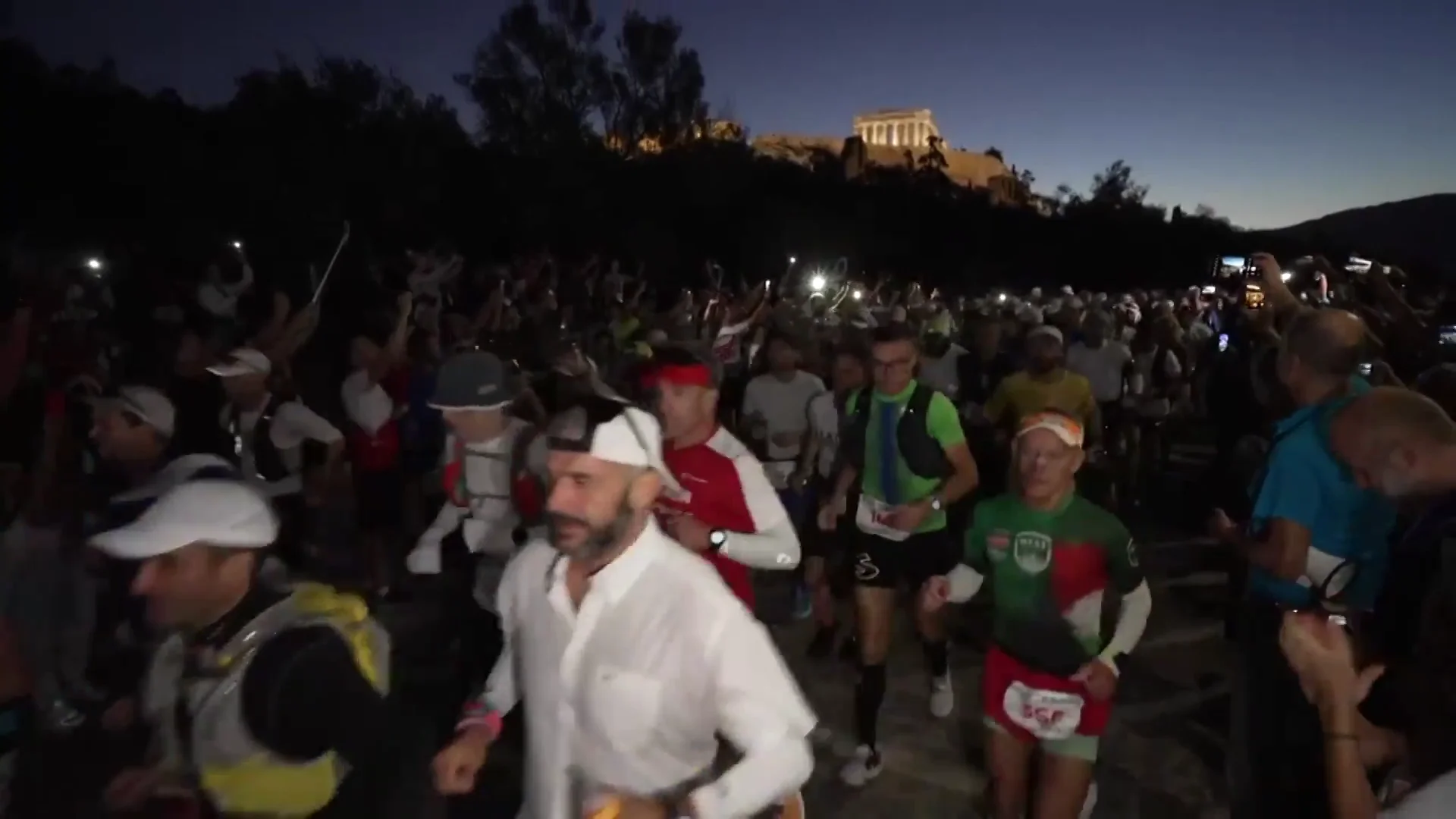 As&iacute; arrancaba la Spartathlon en Atenas