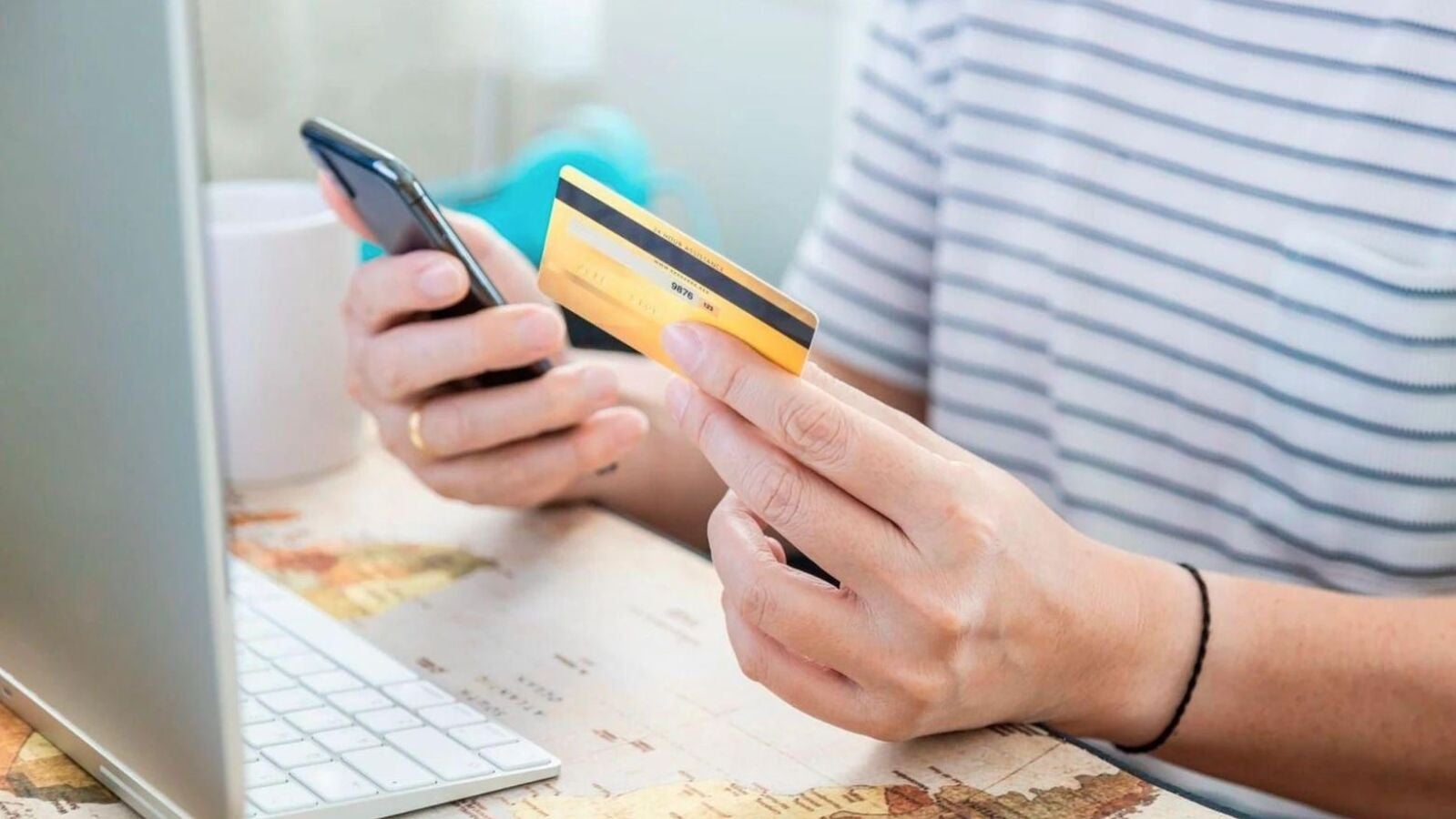 Una joven de Pontevedra, víctima de una estafa bancaria: 